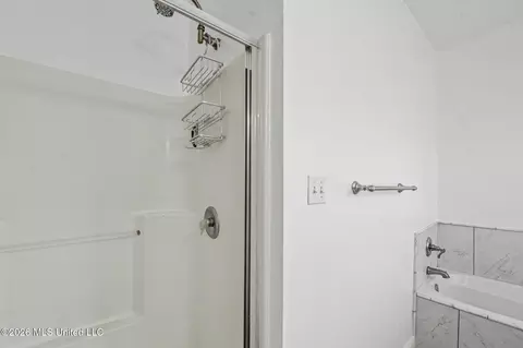 Bath - 5715 Anoai Way, Diamondhead, MS 39525 photo 2 of 3