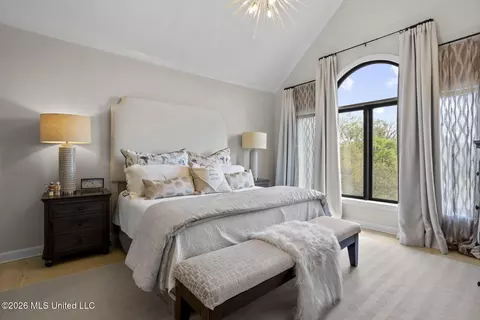Bedroom - 9 Glen Eagles Dr, Jackson, MS 39211 photo 1 of 3