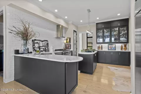 Kitchen - 9 Glen Eagles Dr, Jackson, MS 39211 photo 3 of 6