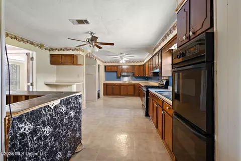 Kitchen - 1409 Ross Cir, Jackson, MS 39209 photo 1 of 1