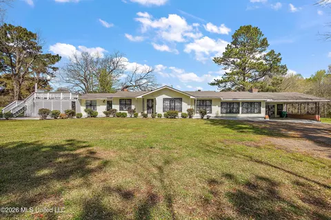 1409 Ross Cir, Jackson, MS 39209