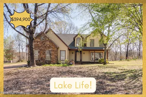 440 Blue Lake Dr, Lake Cormorant, MS 38641
