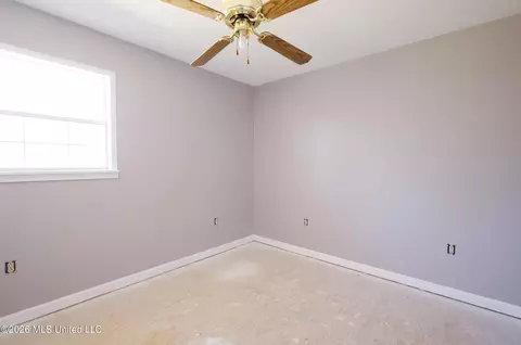 Bedroom - 2101 NE Highway 44, Summit, MS 39666 photo 1 of 3