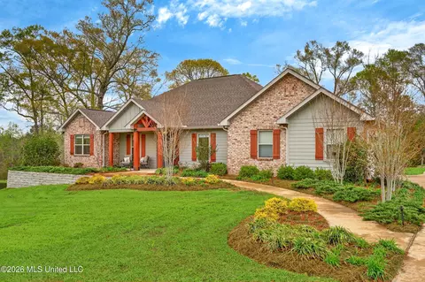 67 Oak Haven Dr, Poplarville, MS 39470