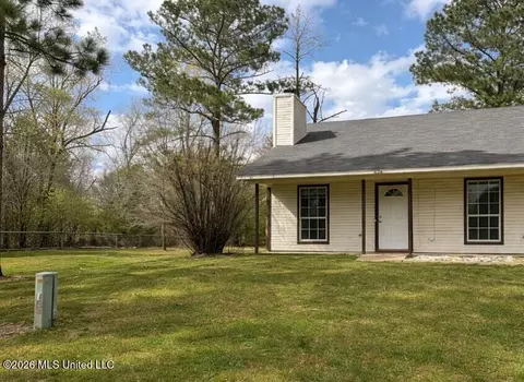 Exterior - 626 David Cv, Jackson, MS 39212 photo 2 of 4