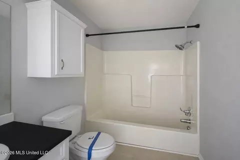 Bath - 626 David Cv, Jackson, MS 39212 photo 1 of 1