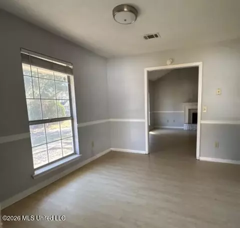 Living - 626 David Cv, Jackson, MS 39212 photo 2 of 2