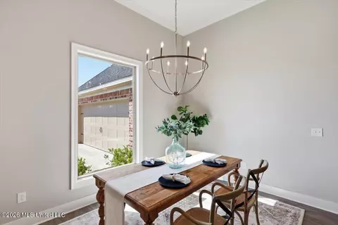 Dining - 140 Palace Xing, Flowood, MS 39232 photo 1 of 2