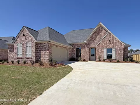 140 Palace Xing, Flowood, MS 39232