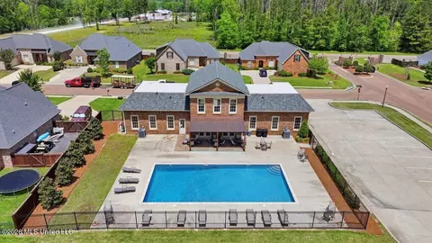 Exterior - 140 Palace Xing, Flowood, MS 39232 photo 9 of 10