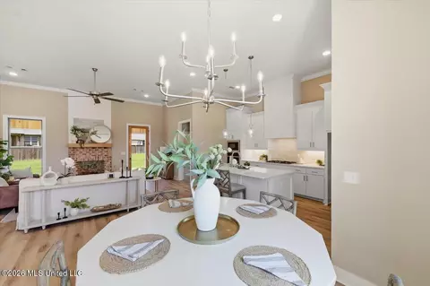 Dining - 142 Palace Xing, Flowood, MS 39232 photo 2 of 2