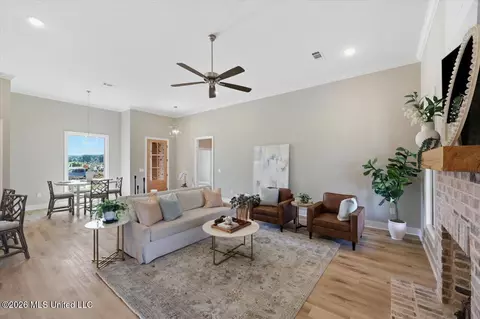 Living - 142 Palace Xing, Flowood, MS 39232 photo 1 of 2