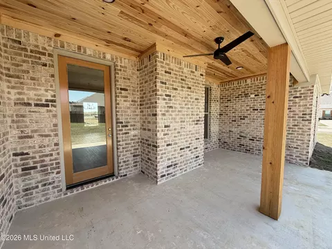 Exterior - 142 Palace Xing, Flowood, MS 39232 photo 4 of 9
