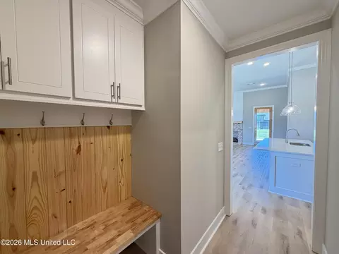Entry Way - 142 Palace Xing, Flowood, MS 39232 photo 2 of 3