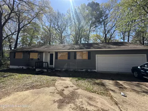 Exterior - 415 E Northside Dr, Jackson, MS 39206 photo 2 of 5