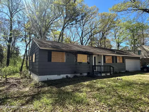 Exterior - 415 E Northside Dr, Jackson, MS 39206 photo 3 of 5