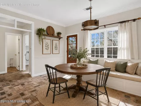 Dining - 1425 Fontaine Dr, Jackson, MS 39211 photo 1 of 3