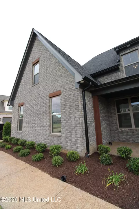 Exterior - 4232 Brooke Dr, Nesbit, MS 38651 photo 3 of 3