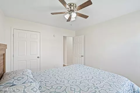 Bedroom - 2948 Caffey St, Hernando, MS 38632 photo 5 of 5