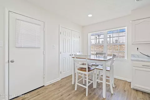 Dining - 2948 Caffey St, Hernando, MS 38632 photo 1 of 1