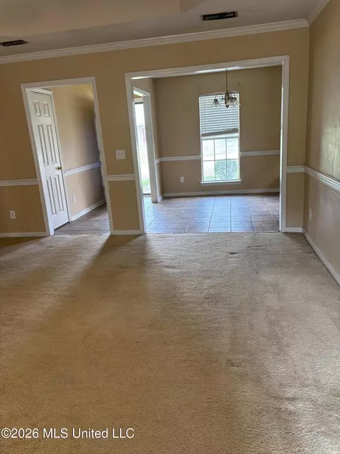 Living - 705 Tatum Dr, Florence, MS 39073 photo 4 of 6