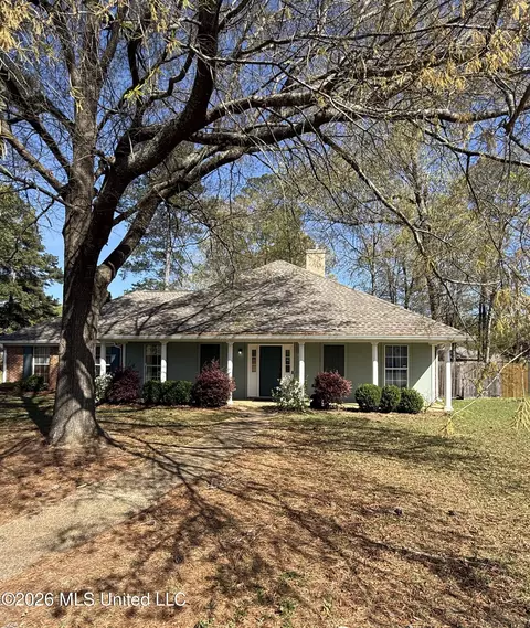 Exterior - 10 Estates Dr, Flowood, MS 39232 photo 6 of 10