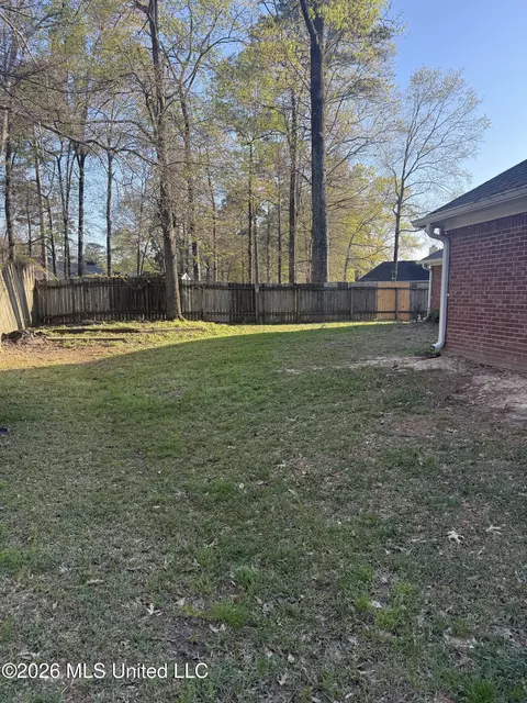 Exterior - 10 Estates Dr, Flowood, MS 39232 photo 9 of 10