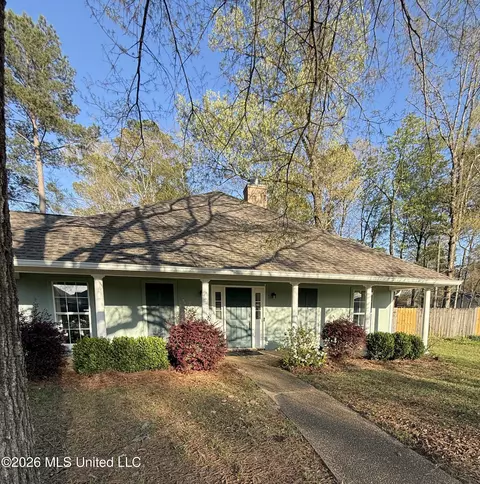 Exterior - 10 Estates Dr, Flowood, MS 39232 photo 2 of 10