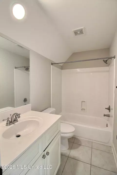 Bath - 4722 Alexander Rd, Olive Branch, MS 38654 photo 3 of 3