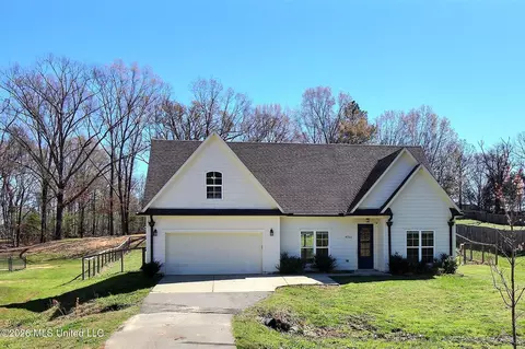 Exterior - 4722 Alexander Rd, Olive Branch, MS 38654 photo 3 of 4