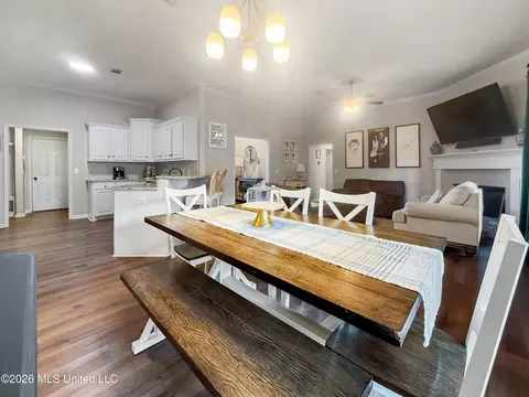 Dining - 816 Ascham Ct, Pearl, MS 39208 photo 3 of 3