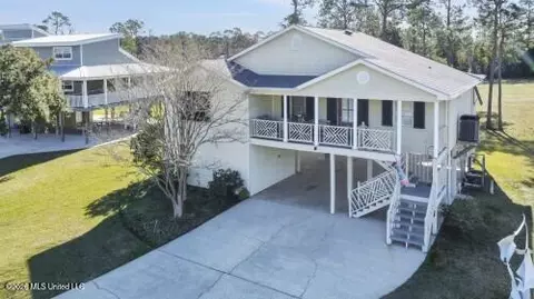 340 Lemoyne Rd, Pass Christian, MS 39571