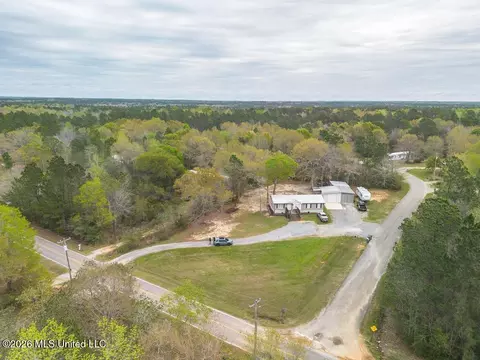 20210 Lennis Cuevas Rd, Saucier, MS 39574 photo 3