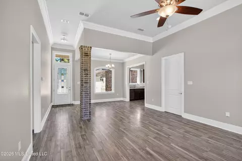 Living - 87116 Highpoint Dr, Diamondhead, MS 39525 photo 3 of 4