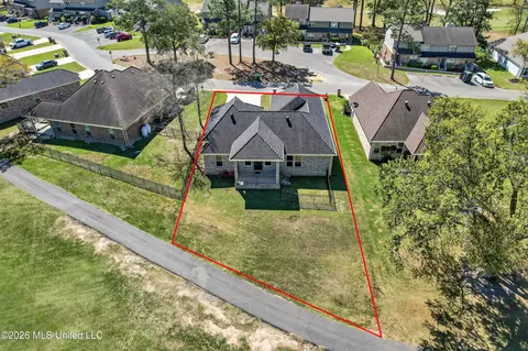 View/Area - 87116 Highpoint Dr, Diamondhead, MS 39525 photo 6 of 15