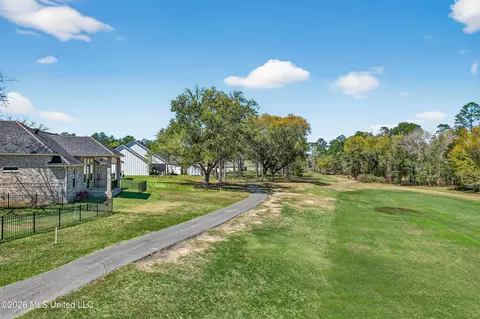 View/Area - 87116 Highpoint Dr, Diamondhead, MS 39525 photo 3 of 15