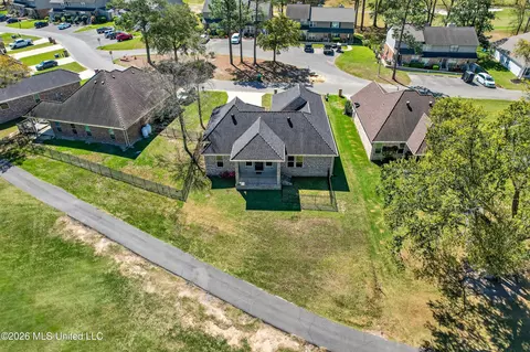 View/Area - 87116 Highpoint Dr, Diamondhead, MS 39525 photo 7 of 15