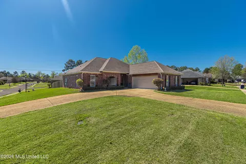 Other - 301 Spring Hill Pt, Brandon, MS 39047 photo 2 of 17
