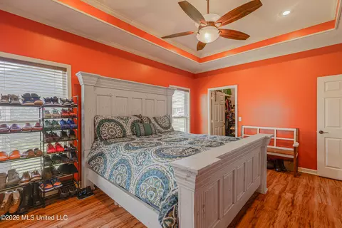 Bedroom - 301 Spring Hill Pt, Brandon, MS 39047 photo 2 of 7