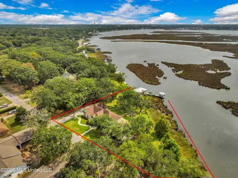 View/Area - 3512 Celeste Ave, Moss Point, MS 39563 photo 4 of 5