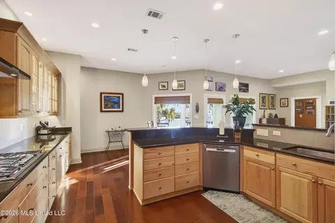 Kitchen - 3512 Celeste Ave, Moss Point, MS 39563 photo 5 of 6