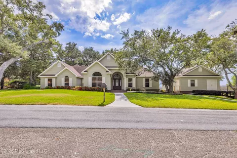 3512 Celeste Ave, Moss Point, MS 39563