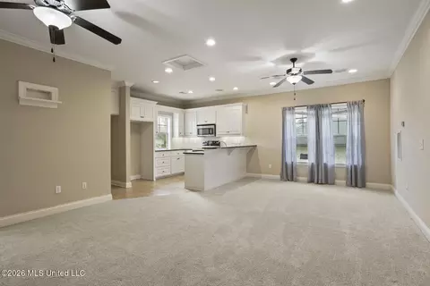Living - 606 Arbor Way, Brandon, MS 39047 photo 3 of 3