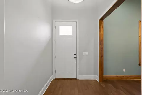 Entry Way - 606 Arbor Way, Brandon, MS 39047 photo 1 of 2