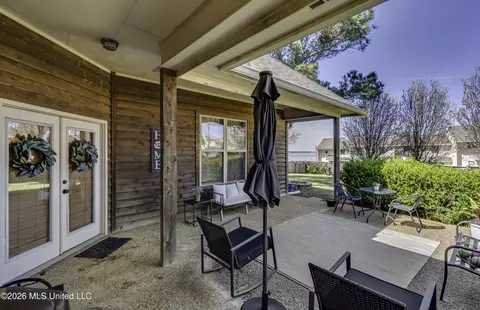 Exterior - 1406 Windrose Dr, Brandon, MS 39047 photo 10 of 14