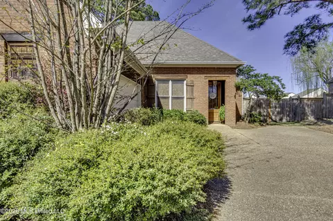Exterior - 1406 Windrose Dr, Brandon, MS 39047 photo 9 of 14