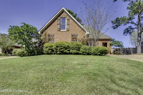 Exterior - 1406 Windrose Dr, Brandon, MS 39047 photo 8 of 14