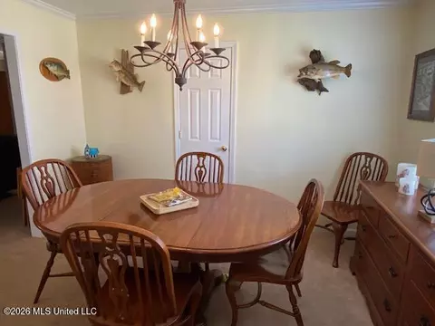 Dining - 1268 S Lake Dr, Hernando, MS 38632 photo 4 of 4