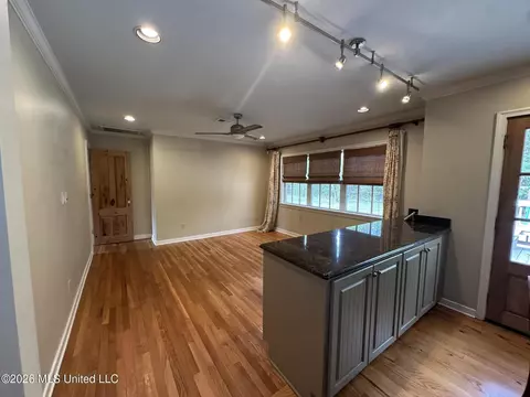 Living - 4233 Brussels Dr, Jackson, MS 39211 photo 2 of 3