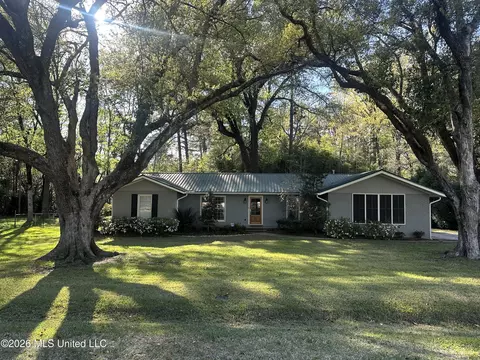 4233 Brussels Dr, Jackson, MS 39211